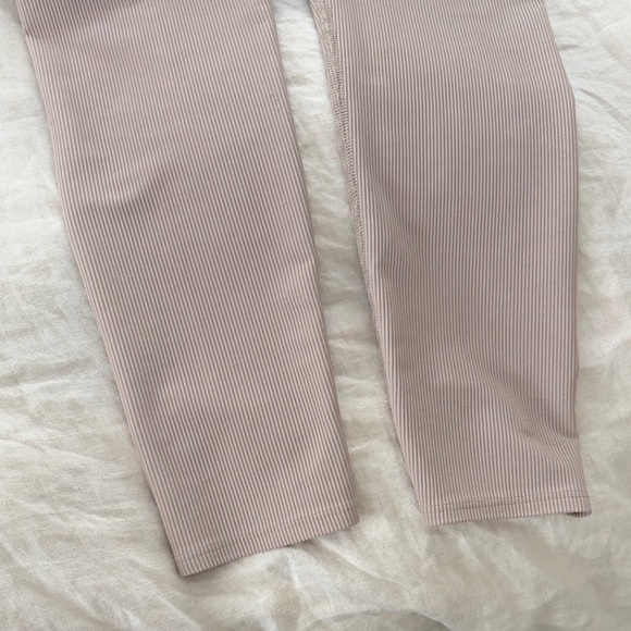 Beach Riot Workout Pants - Picture 5 of 7